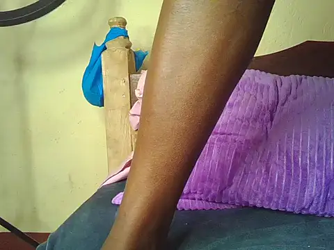 Mynie90006 online show from January 2026 06:20:01 AM