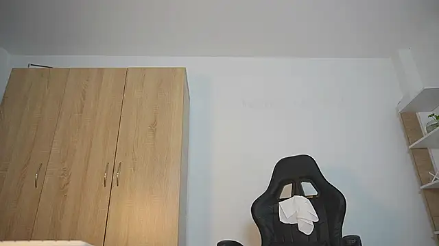 celestes777 online show from March 2026 07:41:01 PM