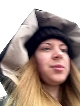 BlondeHott online show from February 2026 06:32:02 AM