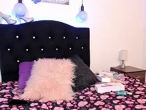 emmy  dreams online show from February 2026 09:55:02 PM