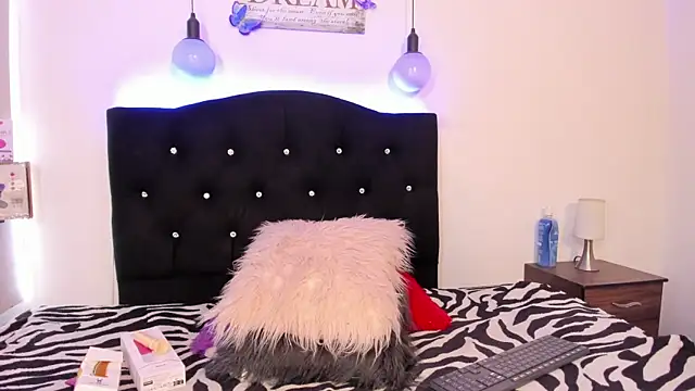 emmy  dreams online show from January 2026 10:13:01 PM