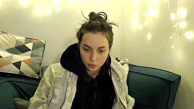 Julia GraceOF online show from January 2026 07:18:01 PM