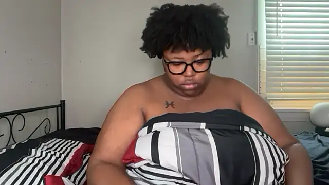 Chocolatebunnyxx96 online show from April 2026 02:03:02 PM