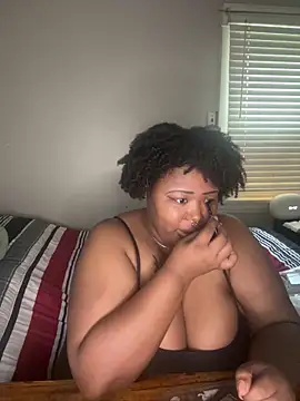 Chocolatebunnyxx96 online show from April 2026 04:48:02 PM