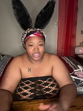 Chocolatebunnyxx96 online show from February 2026 06:02:02 AM