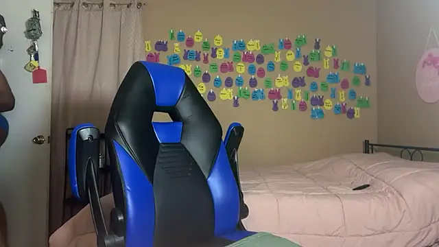 Chocolatebunnyxx96 online show from June 2026 05:41:01 AM