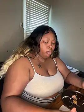 Chocolatebunnyxx96 online show from March 2026 04:08:01 PM