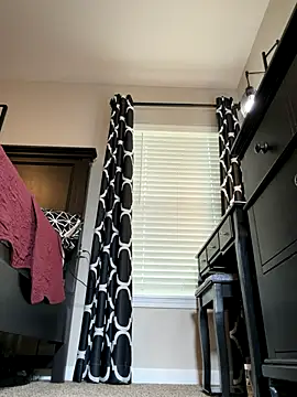 Elenore hoesevelt online show from January 2026 07:08:01 PM