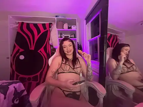 Snapshot of juicyvictoriasss chatting on February 2026 08:51:01 PM juicyvictoriasss online show from February 2026 08:51:01 PM