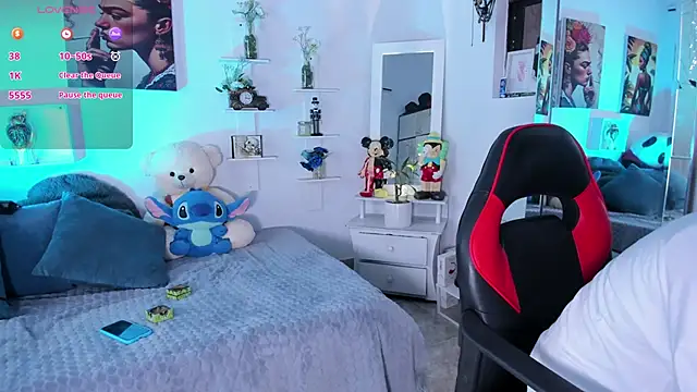 Zury Ramirez online show from January 2026 07:31:02 PM