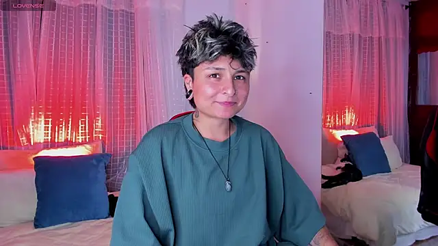 Zury Ramirez online show from April 2026 10:27:02 PM