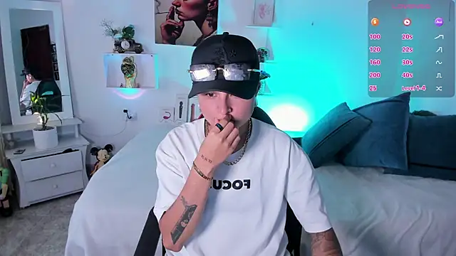 Zury Ramirez online show from February 2026 08:08:01 PM