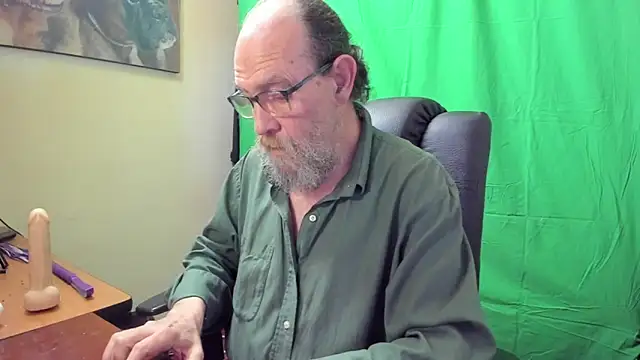 Uncle Hottie online show from April 2026 07:58:02 PM