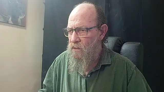Uncle Hottie online show from April 2026 05:03:01 PM