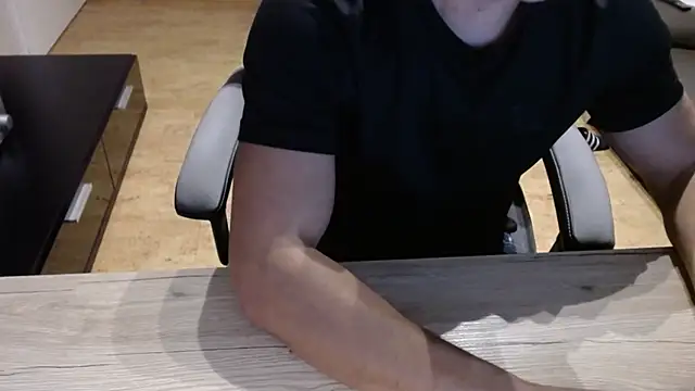 sensualman90 online show from February 2026 05:37:01 PM