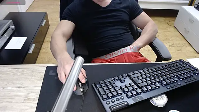 sensualman90 online show from May 2026 09:54:01 PM