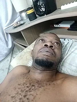 Negaomalinha1 online show from January 2026 06:03:02 PM