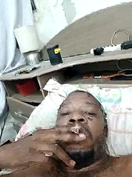 Negaomalinha1 online show from February 2026 06:38:02 PM