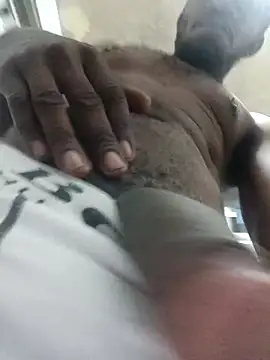 Negaomalinha1 online show from March 2026 11:28:02 PM