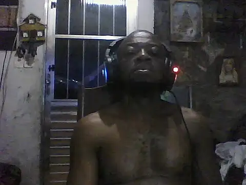 Snapshot of Negaomalinha1 chatting on May 2026 03:43:01 AM Negaomalinha1 online show from May 2026 03:43:01 AM
