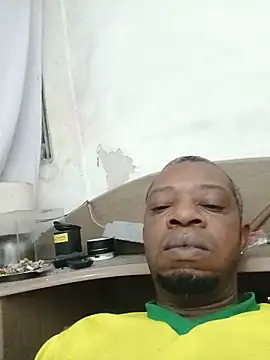 Negaomalinha1 online show from June 2026 07:35:02 PM
