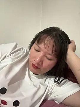 Snapshot of Suni-ii chatting on May 2026 11:29:02 AM Suni-ii online show from May 2026 11:29:02 AM