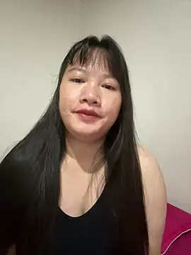 Snapshot of Suni-ii chatting on May 2026 10:17:01 PM Suni-ii online show from May 2026 10:17:01 PM