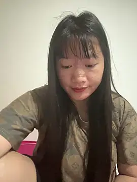 Snapshot of Suni-ii chatting on May 2026 11:15:01 PM Suni-ii online show from May 2026 11:15:01 PM