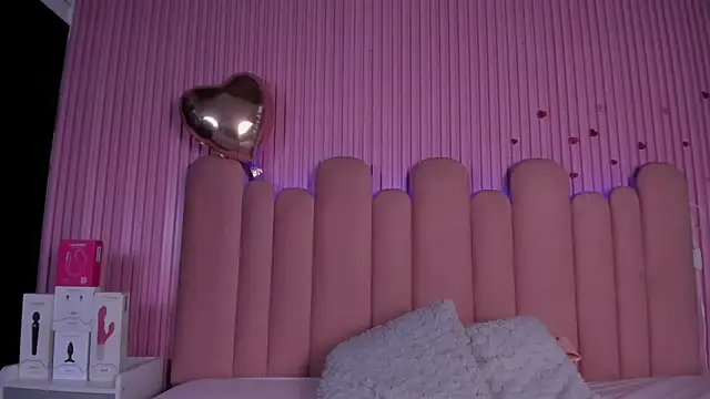 Denightjones online show from March 2026 01:51:01 AM