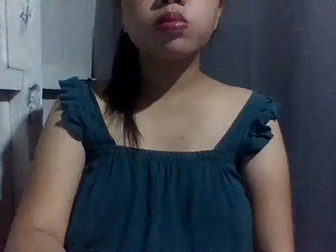 sweetprinces08 online show from April 2026 12:17:02 PM