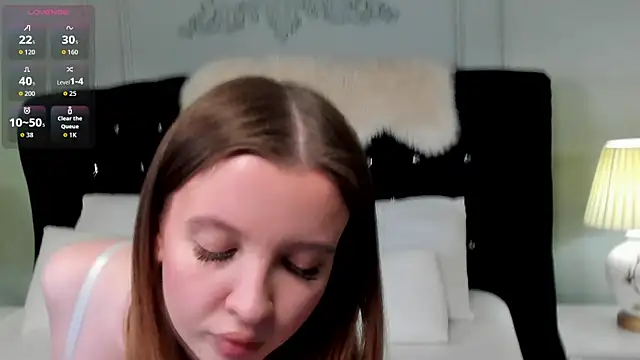 Layla Bloom online show from January 2026 12:42:02 PM