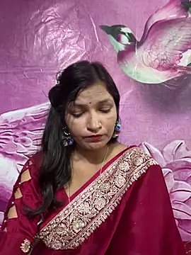 Snapshot of Priyaa_1433 chatting on July 2026 06:20:01 PM Priyaa 1433 online show from July 2026 06:20:01 PM