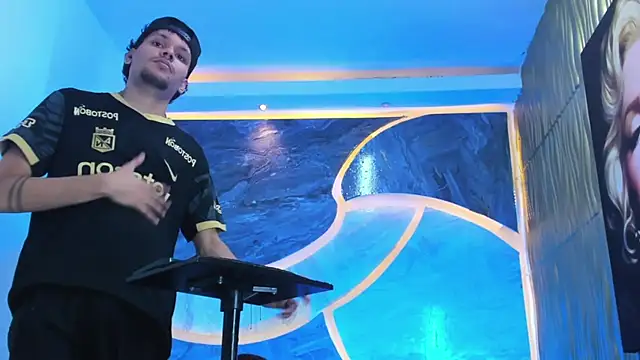 Lucas hot 20 online show from February 2026 04:54:01 AM