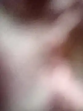 Snapshot of folkdam80 chatting on February 2026 07:40:01 AM folkdam80 online show from February 2026 07:40:01 AM