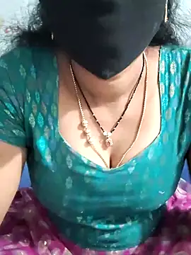 lusy79 online show from February 2026 02:28:01 PM