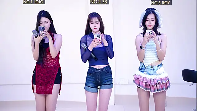 Snapshot of QIANXI_004 chatting on January 2026 11:15:02 AM QIANXI 004 online show from January 2026 11:15:02 AM