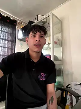 Snapshot of MaxStar26 chatting on January 2026 01:26:01 PM MaxStar26 online show from January 2026 01:26:01 PM