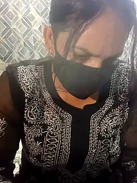 Snapshot of 01Roshani chatting on February 2026 11:54:02 AM 01Roshani online show from February 2026 11:54:02 AM