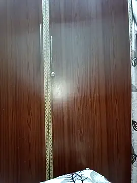 Snapshot of 01Roshani chatting on February 2026 07:47:01 PM 01Roshani online show from February 2026 07:47:01 PM