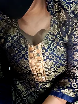 Snapshot of 01Roshani chatting on February 2026 07:44:02 PM 01Roshani online show from February 2026 07:44:02 PM