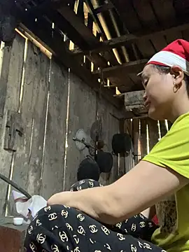 hinicky-0 online show from February 2026 05:07:02 AM