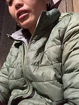 hinicky-0 online show from February 2026 01:42:02 PM