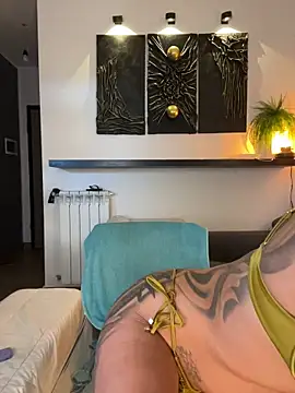 ReynaTatty online show from May 2026 02:55:02 PM