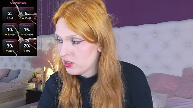 LunaBl1ss online show from February 2026 09:47:01 PM