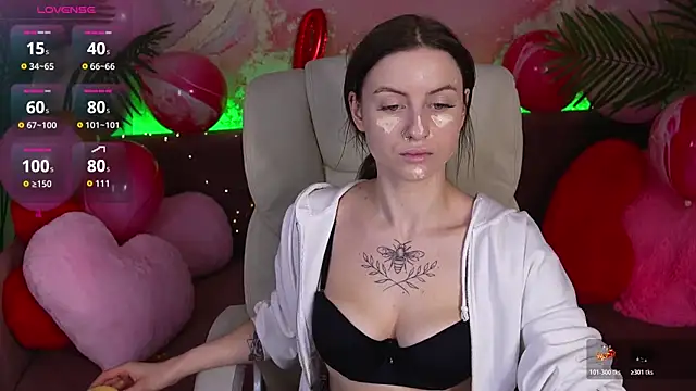 AlexaFleur online show from February 2026 06:57:01 AM