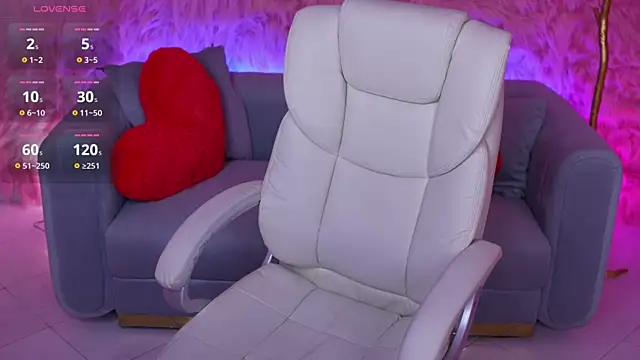 AlexaFleur online show from February 2026 02:17:02 PM