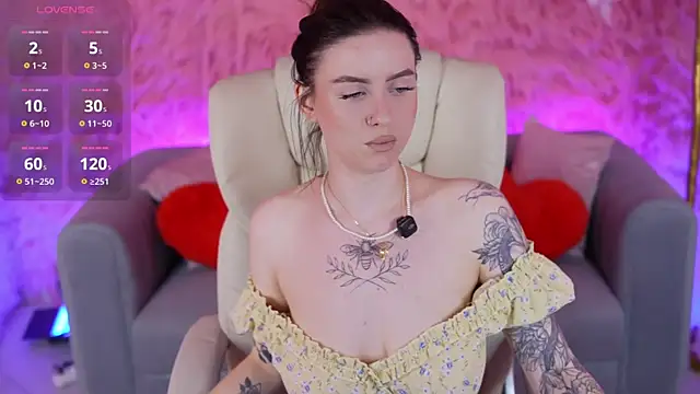 AlexaFleur online show from March 2026 08:01:01 AM