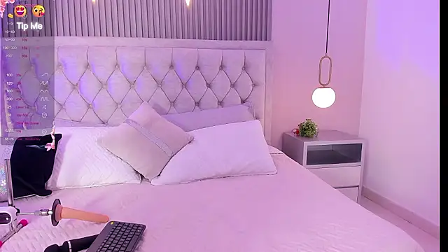 Mia dolls18 online show from February 2026 03:18:01 AM