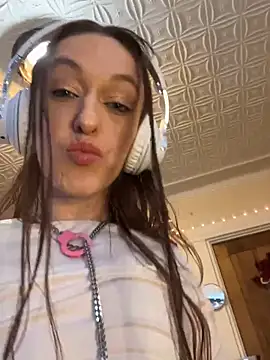 SultryEroticSlut online show from February 2026 01:21:02 PM