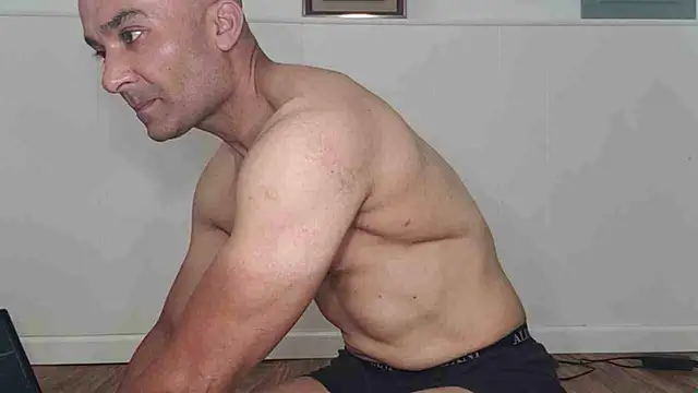 Snapshot of Bilie_Desire chatting on August 2026 07:00:02 PM Bilie Desire online show from August 2026 07:00:02 PM